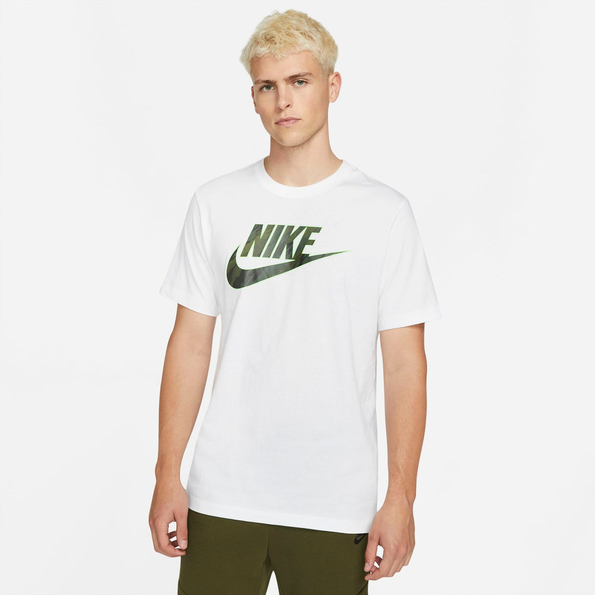 M NSW TEE ESNTL BLK FL
