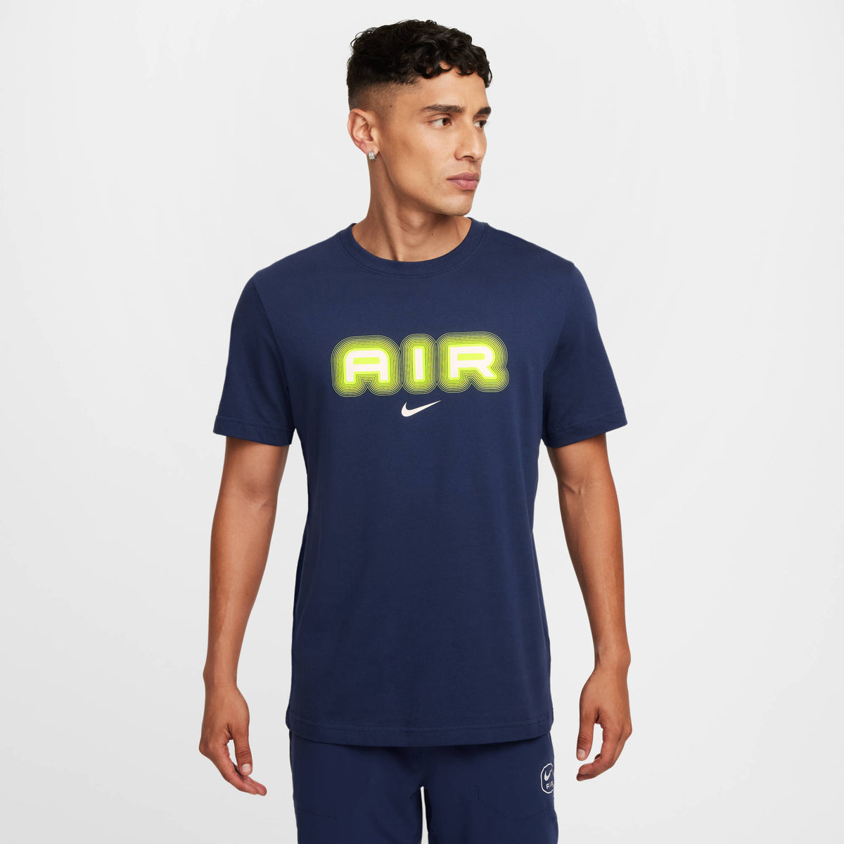 M NSW SW AIR GRAPHIC TEE