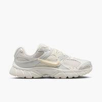 W NIKE V5 RNR